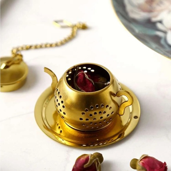 NWT brass colored tea pot tea leaf strainer - Picture 2 of 6